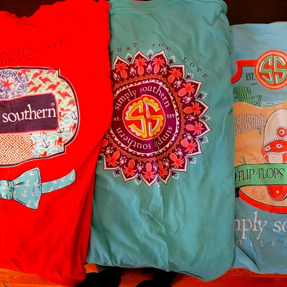 Lot of 3 Simply Southern tees size Med